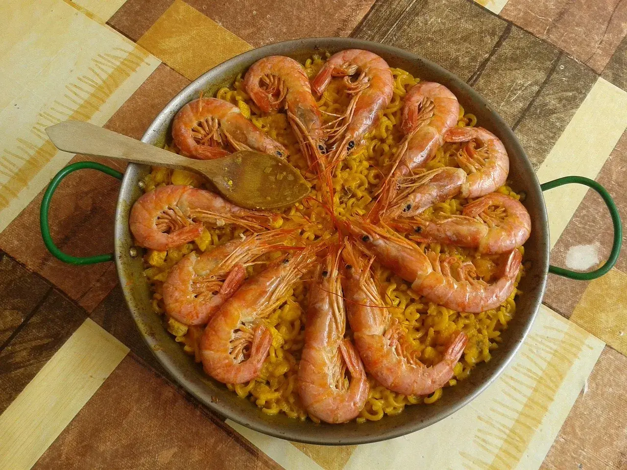 Fideuá con alioli