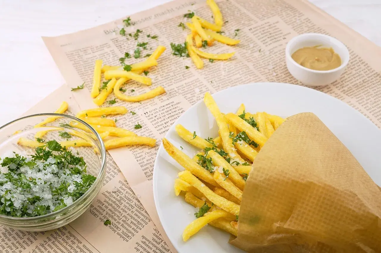 Patatas bravas con salsa brava casera
