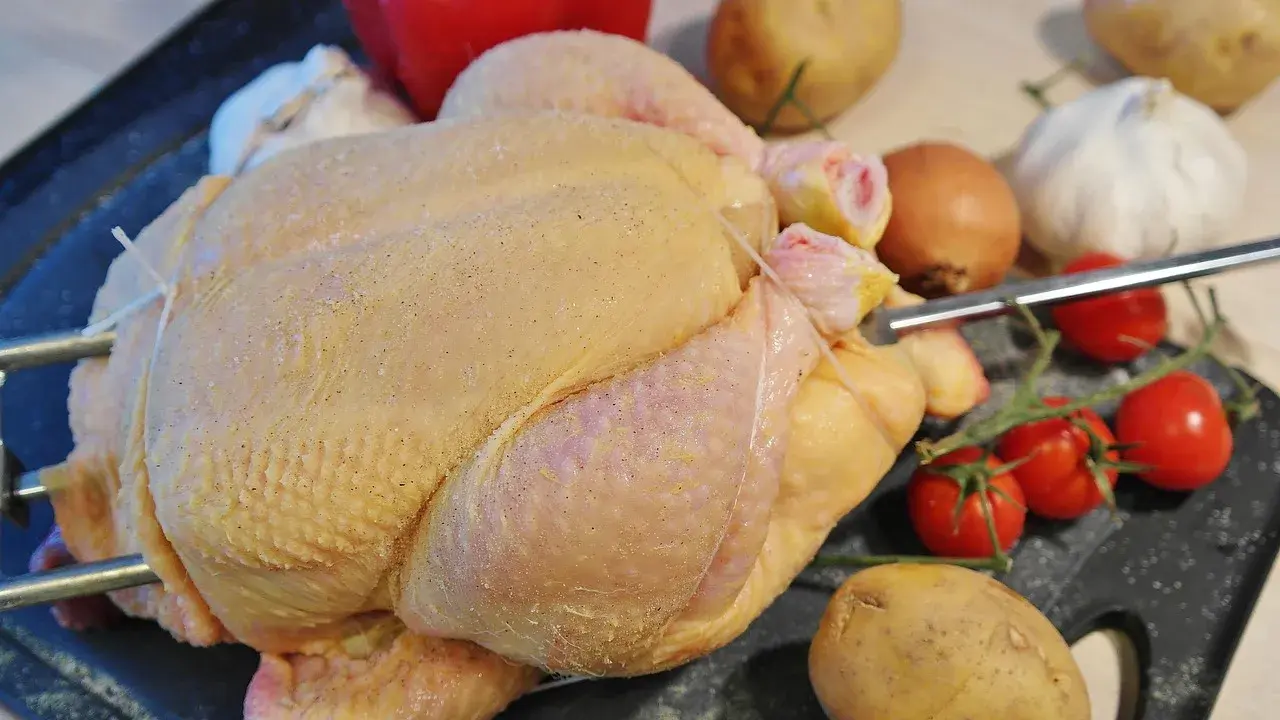 Pollo al ajillo